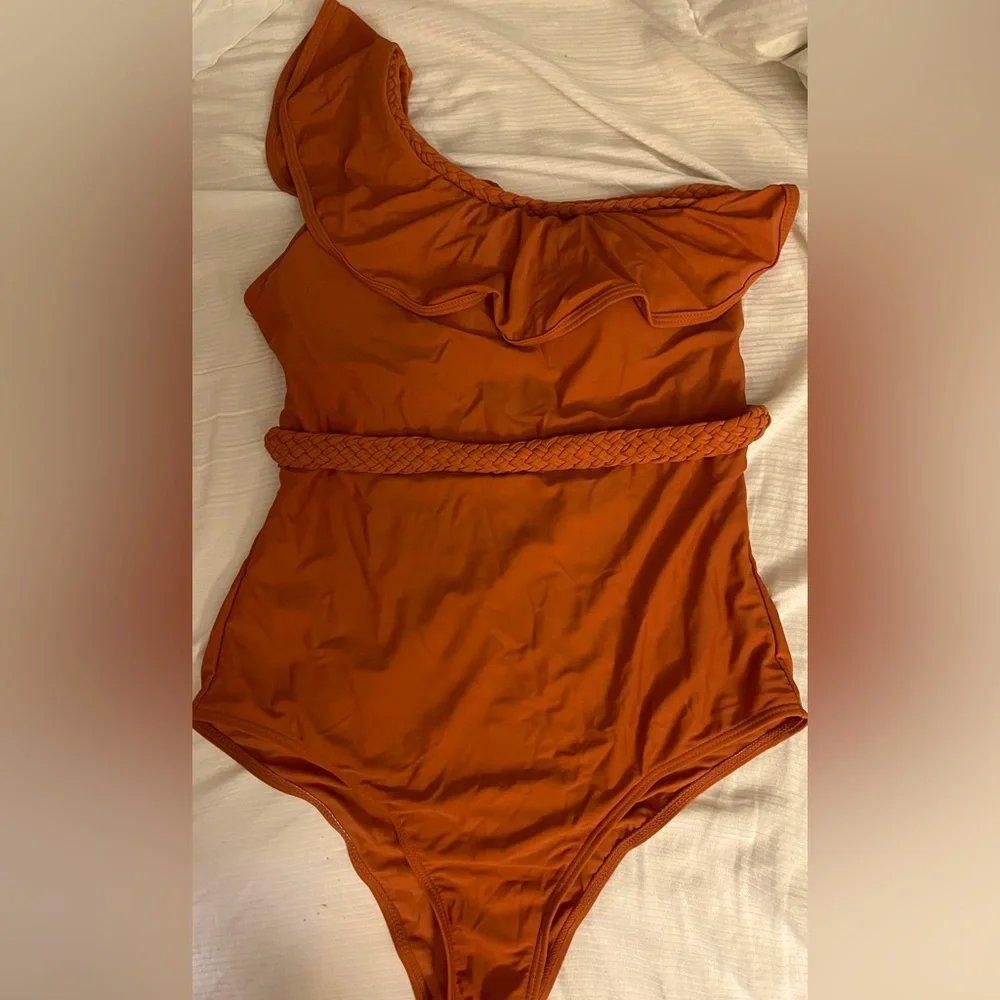 ONE SHOULDER RUFFLE ONE PIECE ORANGE BODY / SWIM NEW!!!! M/L Never Worn! 🧡 - Picture 1 of 5